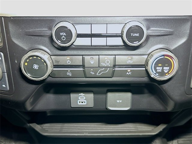 New 2025 Ford F250 XL w/ XL Chrome Package image 10