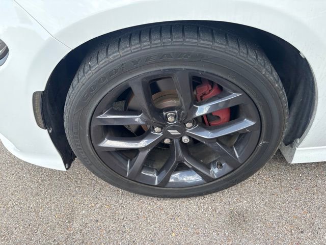 Used 2020 Dodge Charger R/T w/ Carbon/Suede Interior Package RWD image 6