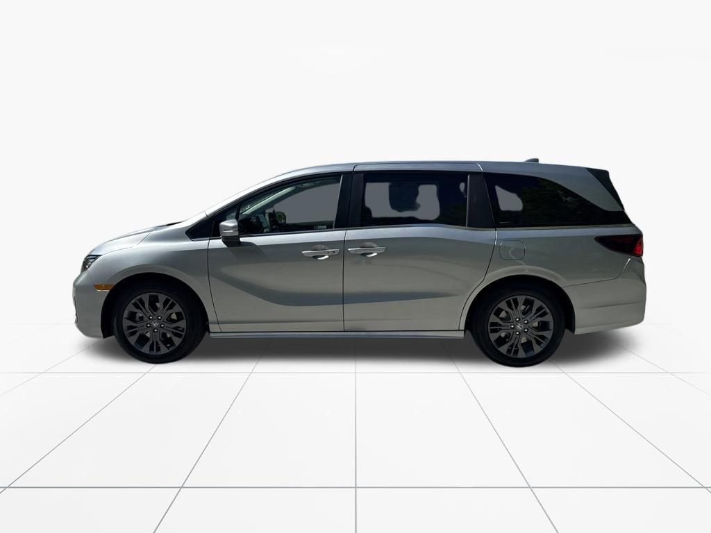 New 2026 Honda Odyssey Touring image 5