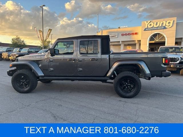 Used 2023 Jeep Gladiator Sport AWD/4WD image 11