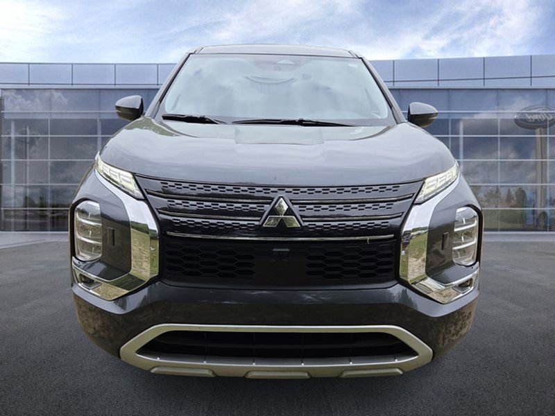 Used 2024 Mitsubishi Outlander Ralliart AWD/4WD image 3