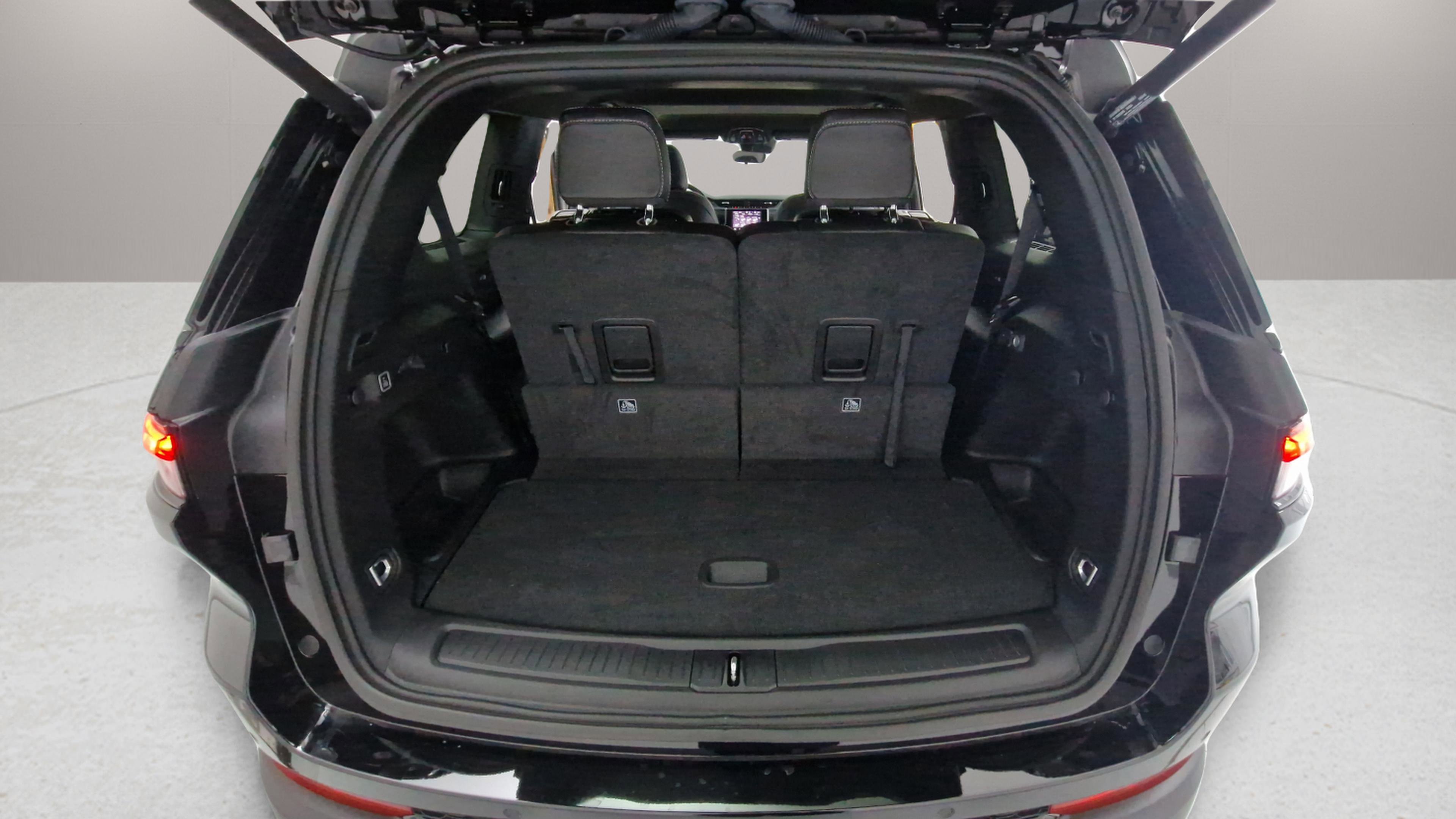 New 2025 Jeep Grand Cherokee L Altitude image 32