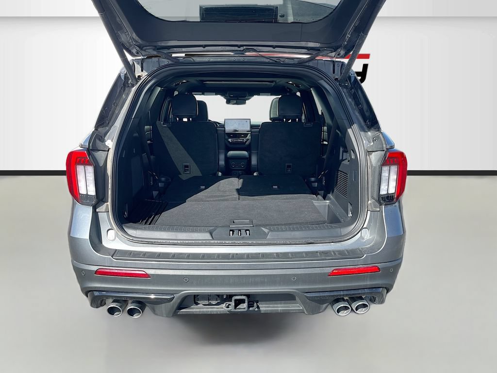 Used 2025 Ford Explorer ST AWD/4WD image 29