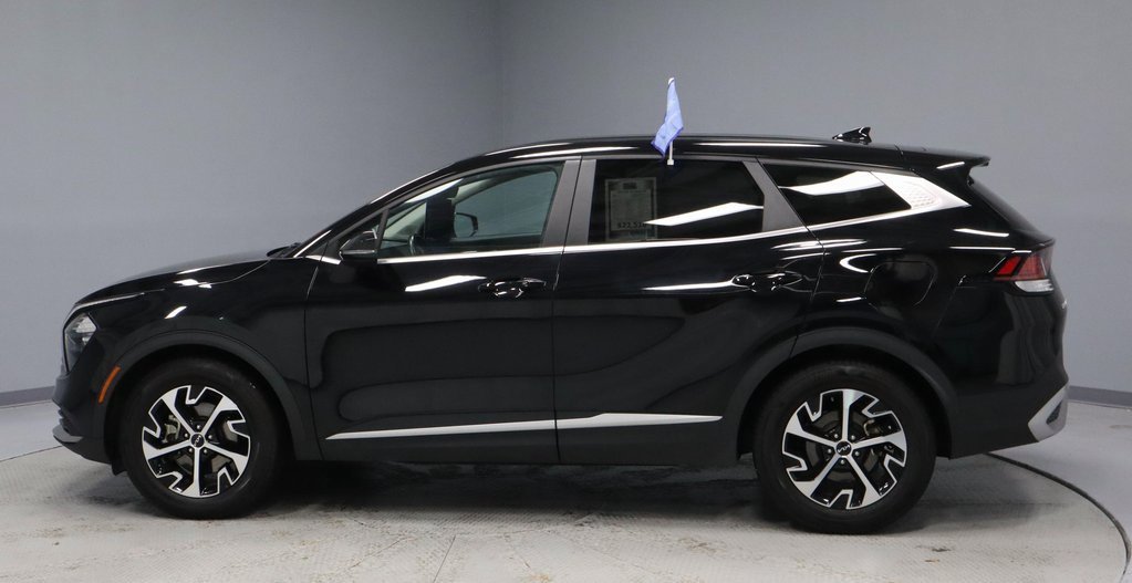 Used 2023 Kia Sportage EX image 7