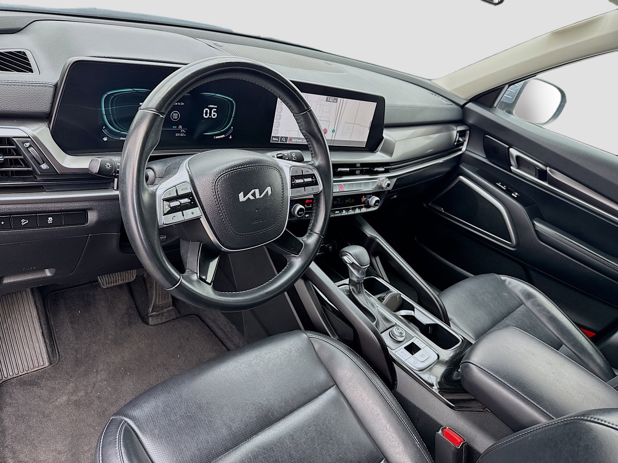 Used 2024 Kia Telluride LX FWD image 7