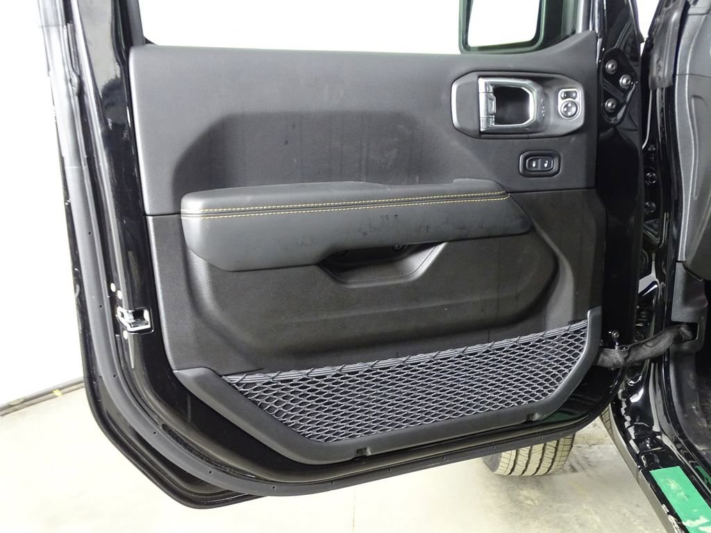 New 2026 Jeep Wrangler Unlimited Sahara AWD/4WD image 16