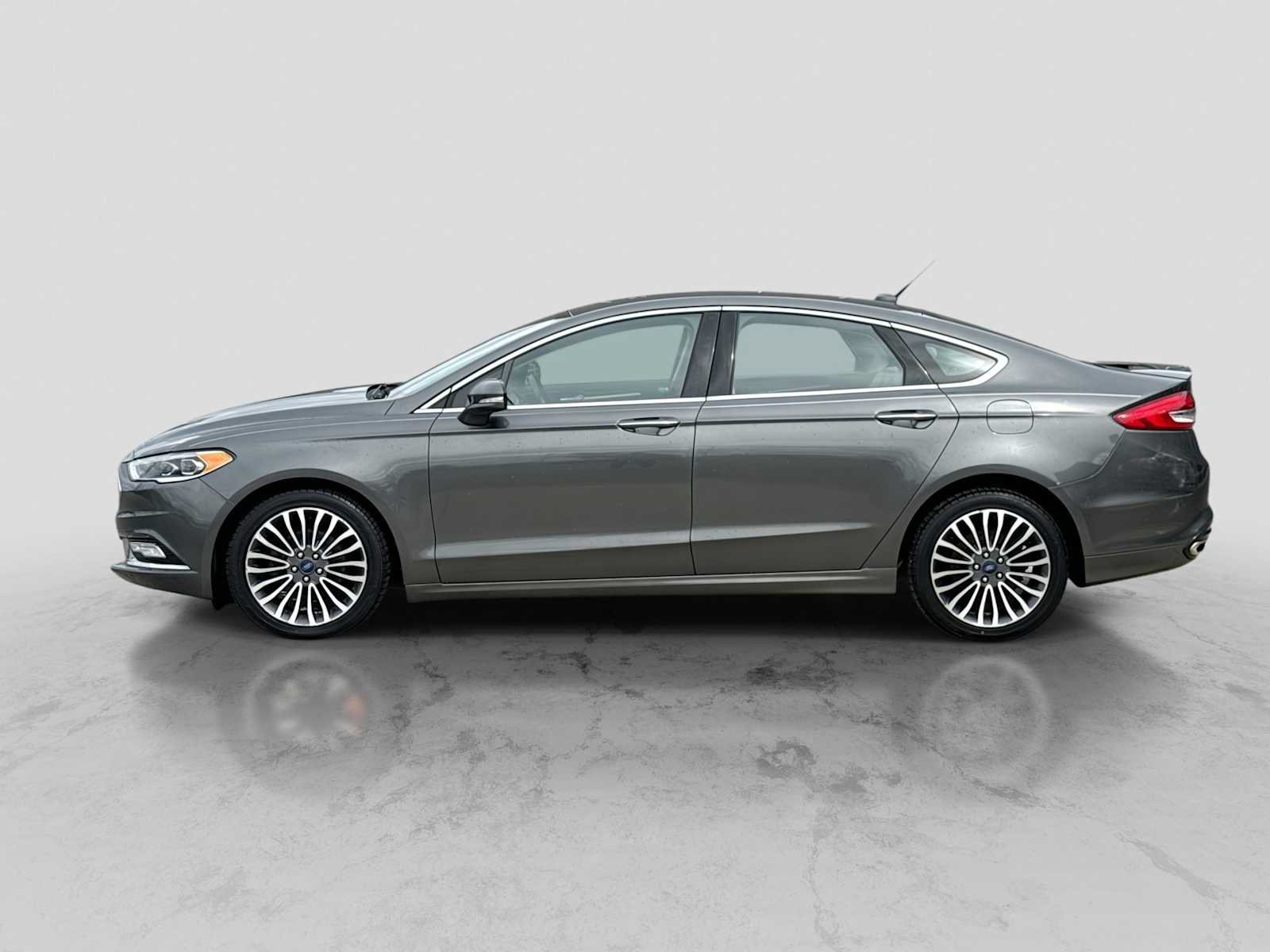 Used 2017 Ford Fusion Titanium AWD/4WD image 3