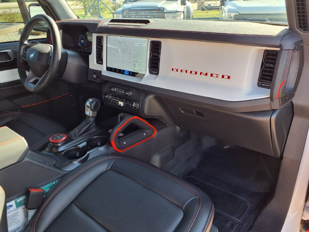 Used 2025 Ford Bronco Stroppe Edition AWD/4WD image 28