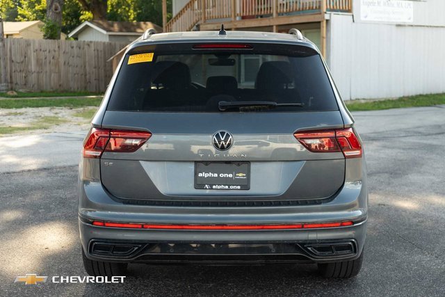 Used 2024 Volkswagen Tiguan SE R-Line image 7