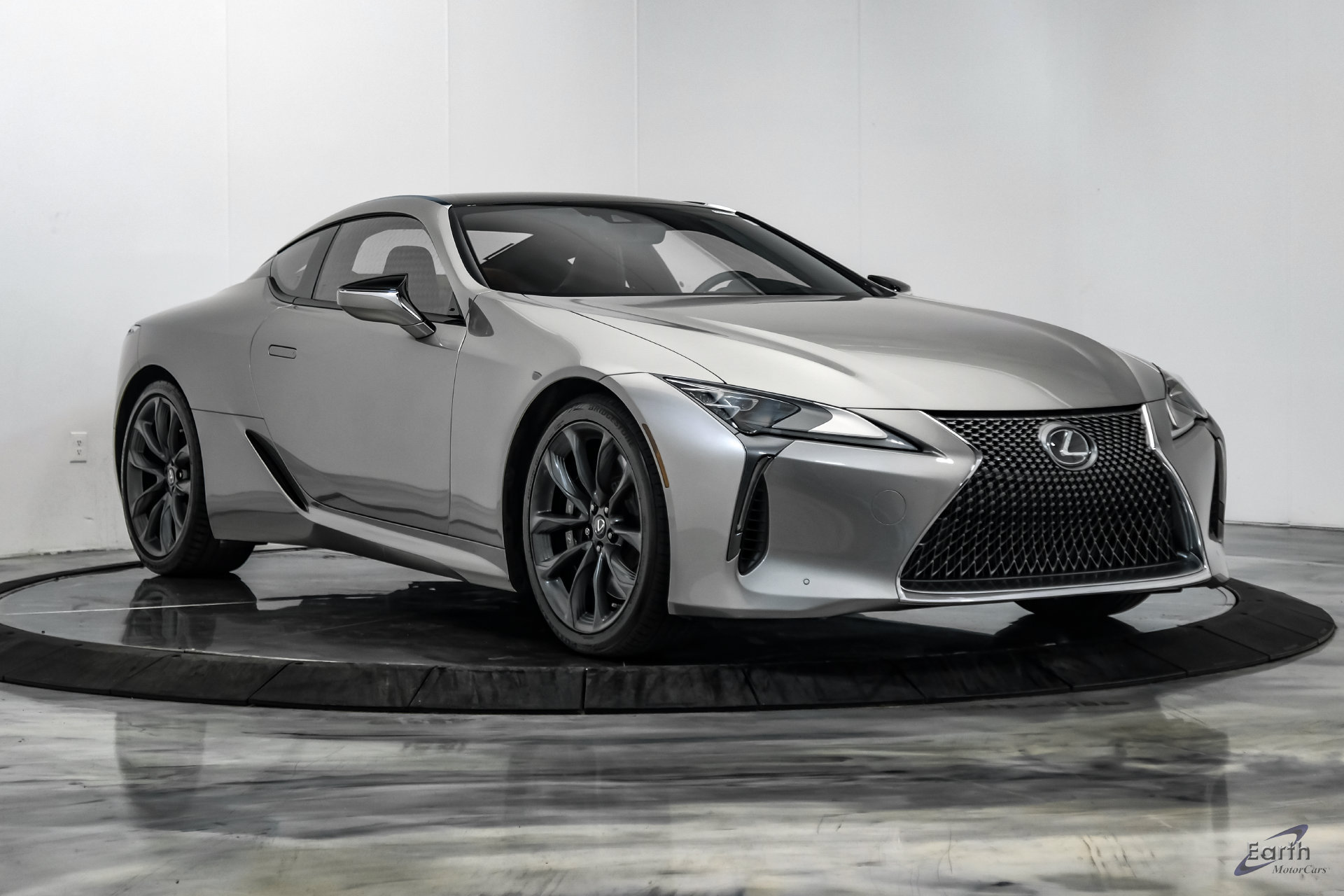 Used 2018 Lexus LC 500 Coupe w/ Performance Package RWD image 23