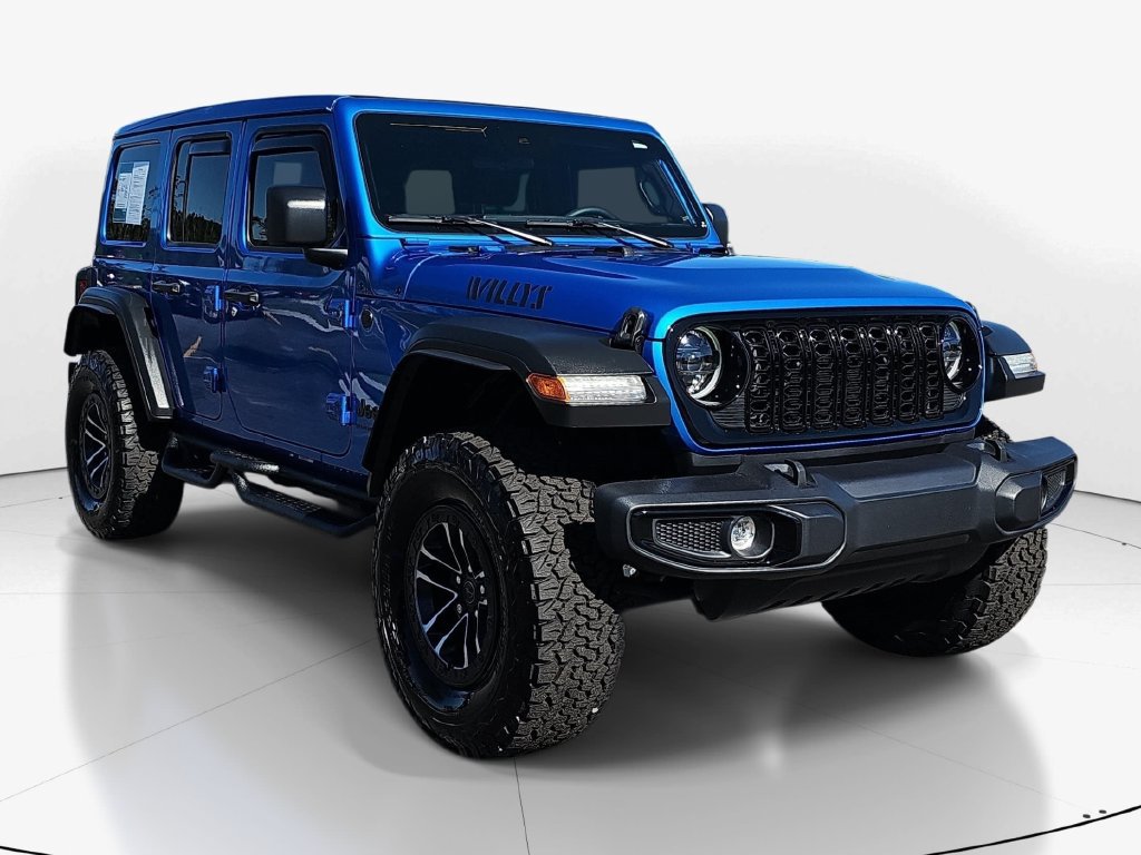 Used 2025 Jeep Wrangler Unlimited Sport AWD/4WD image 3