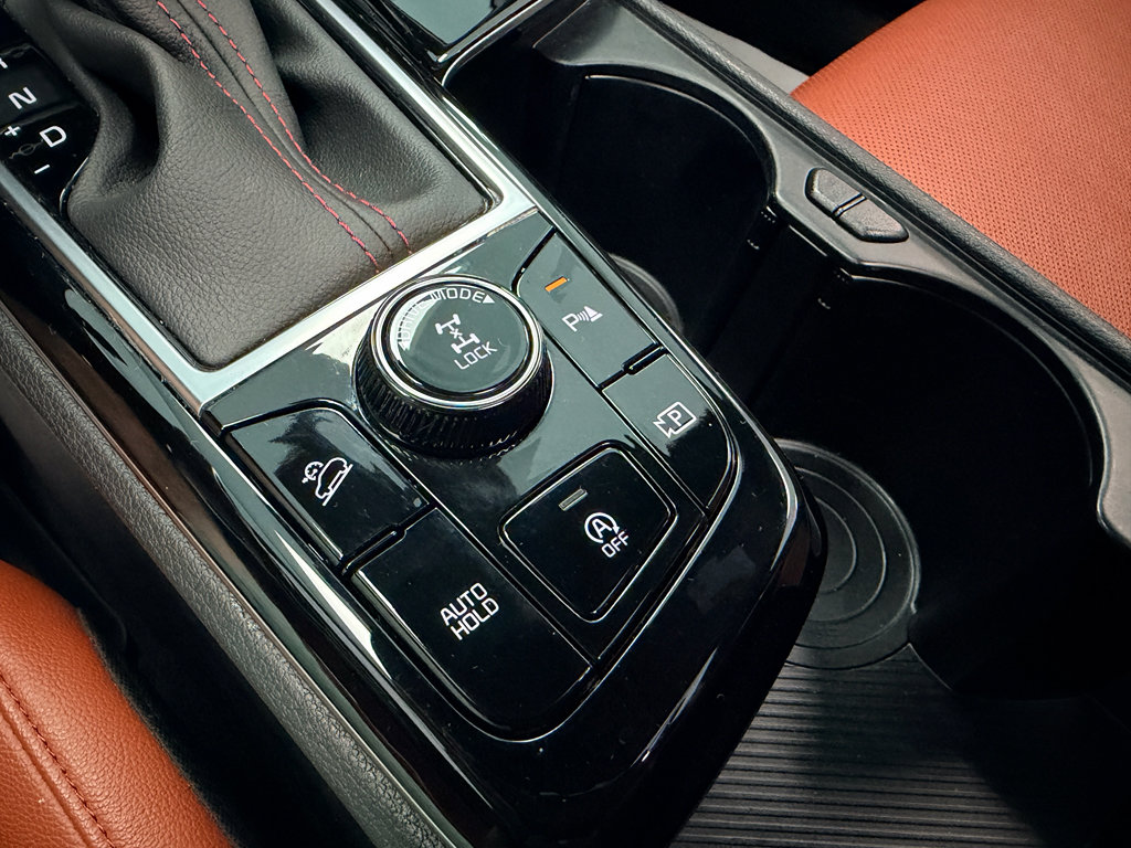 Used 2024 Kia Sportage SX image 30