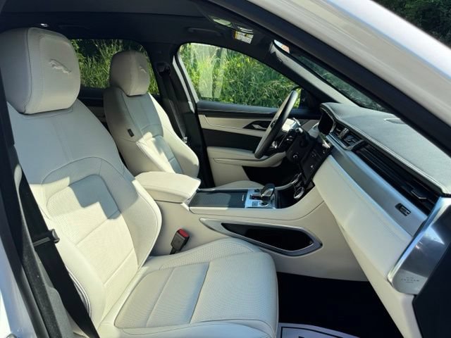 Certified 2025 Jaguar F-PACE R-Dynamic S AWD/4WD image 20