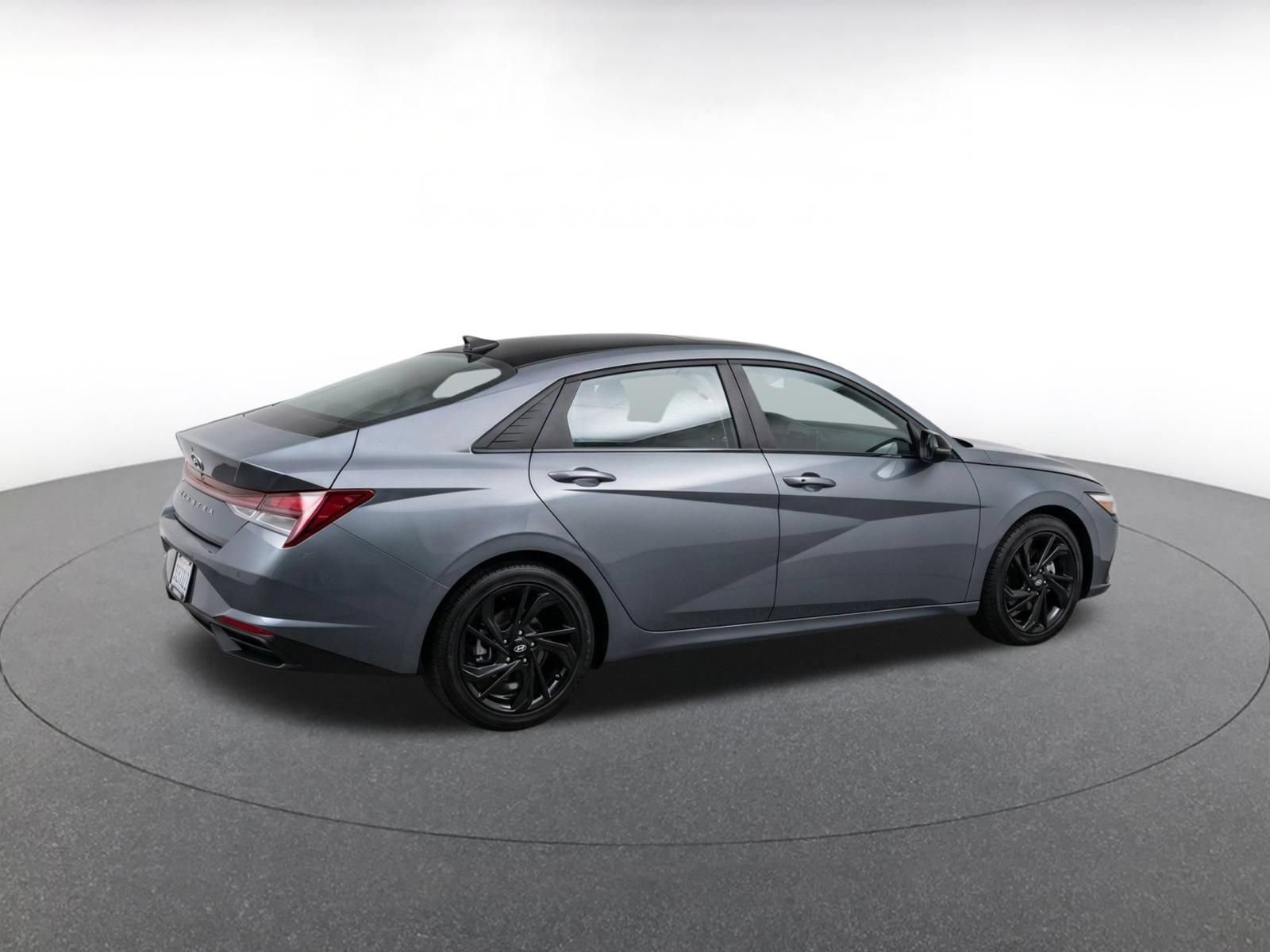 Used 2026 Hyundai Elantra Sport FWD image 9