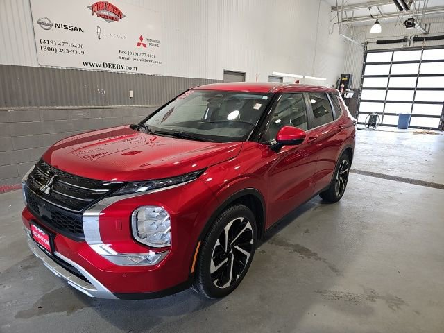 Used 2023 Mitsubishi Outlander SE image 7
