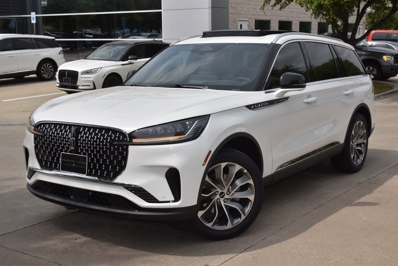New 2026 Lincoln Aviator Reserve AWD/4WD image 12