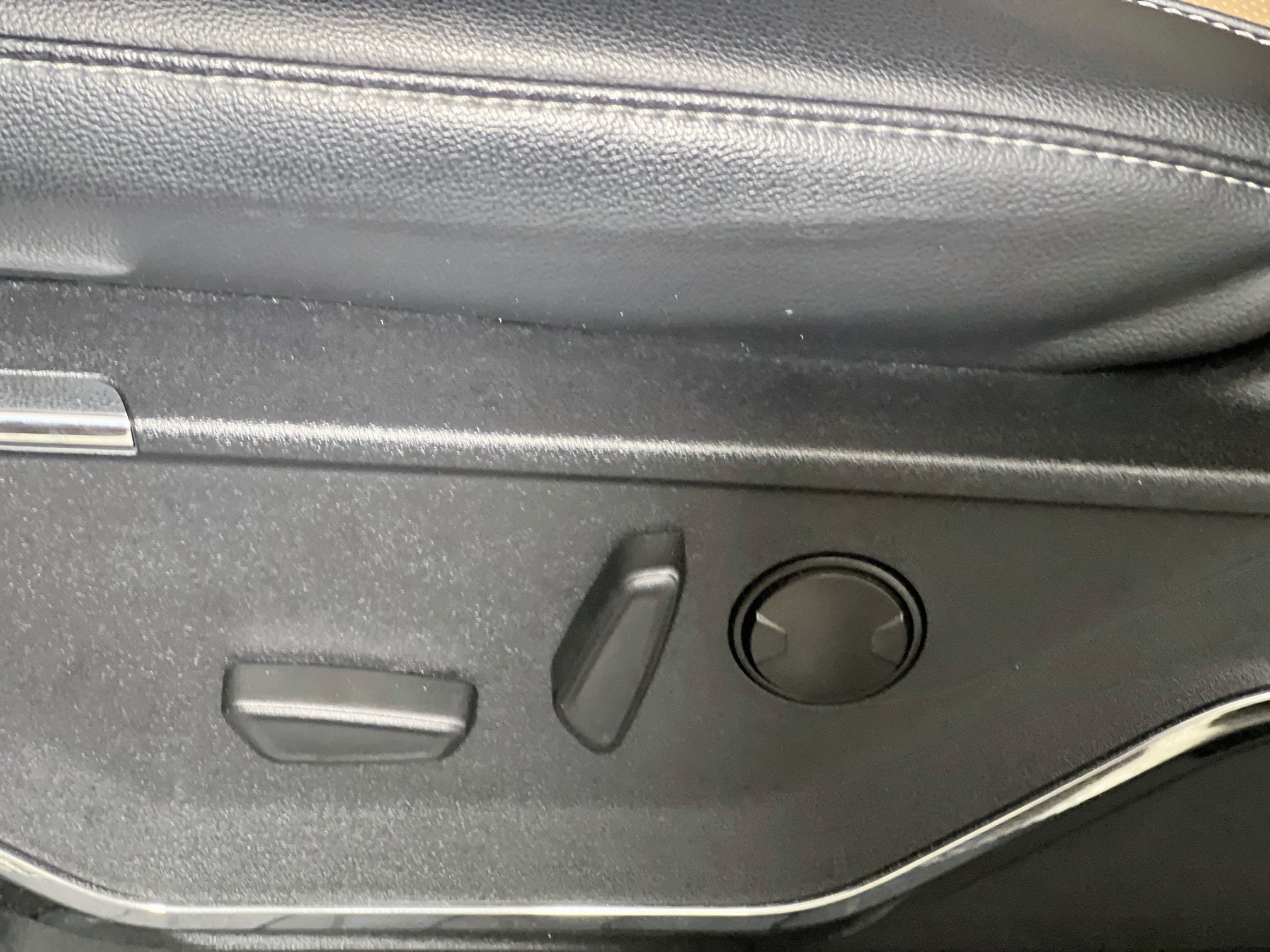 Used 2022 Ford F150 Lariat RWD image 16