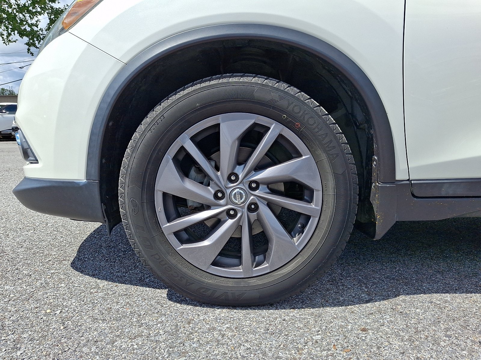 Used 2016 Nissan Rogue SL AWD/4WD image 9
