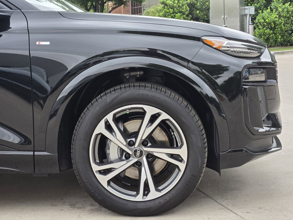 New 2027 Audi Q6 e-tron Premium Plus AWD/4WD image 13