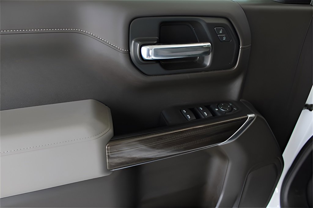 Used 2021 Chevrolet Silverado 1500 LT image 12