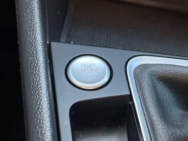 Used 2024 Volkswagen Jetta SE image 21