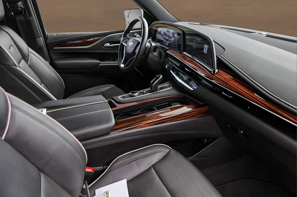 Certified 2023 Cadillac Escalade Premium Luxury image 32