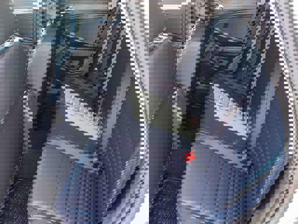 Used 2021 Volkswagen Jetta SE image 17