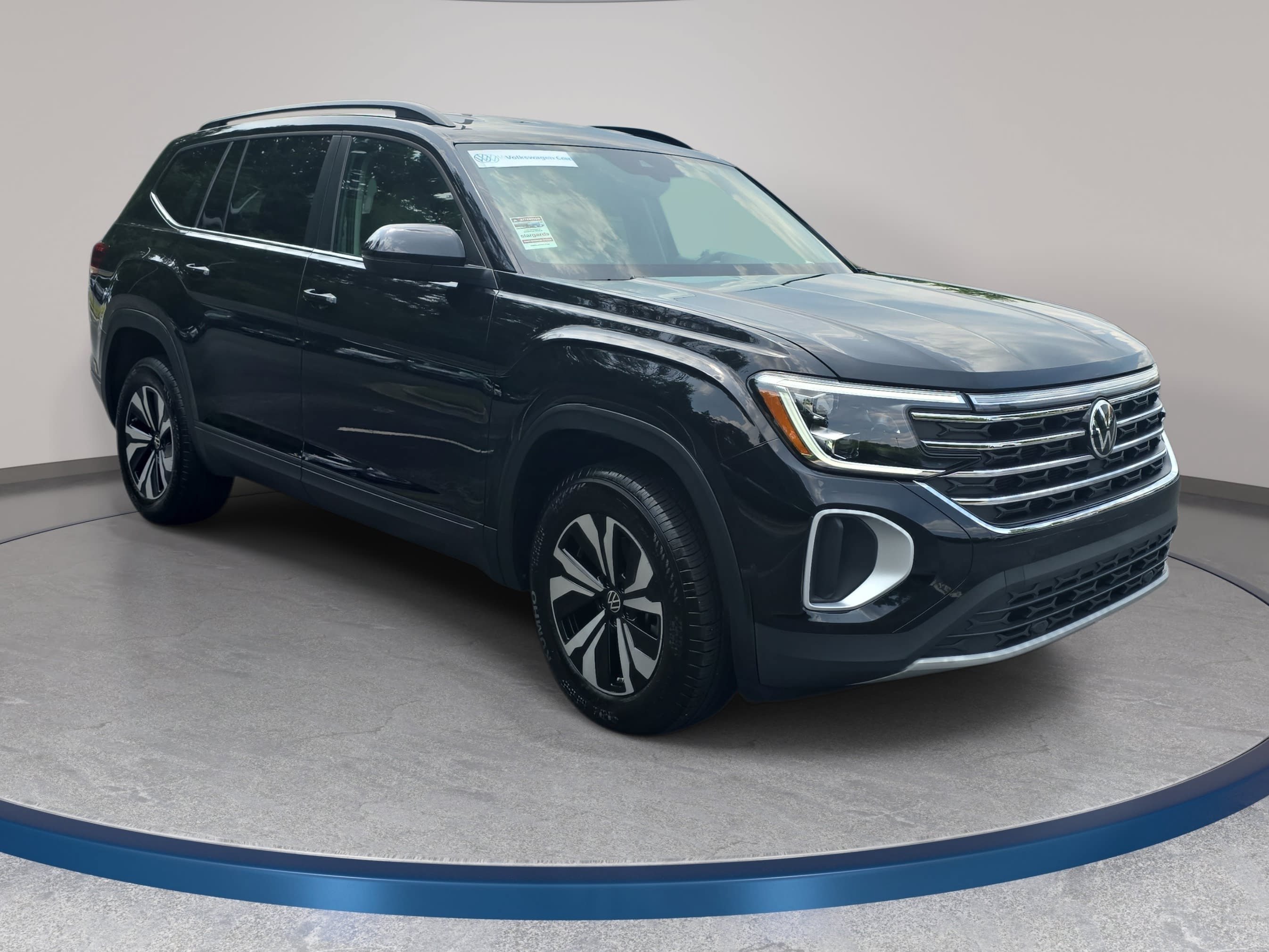 Used 2026 Volkswagen Atlas SE AWD/4WD image 3