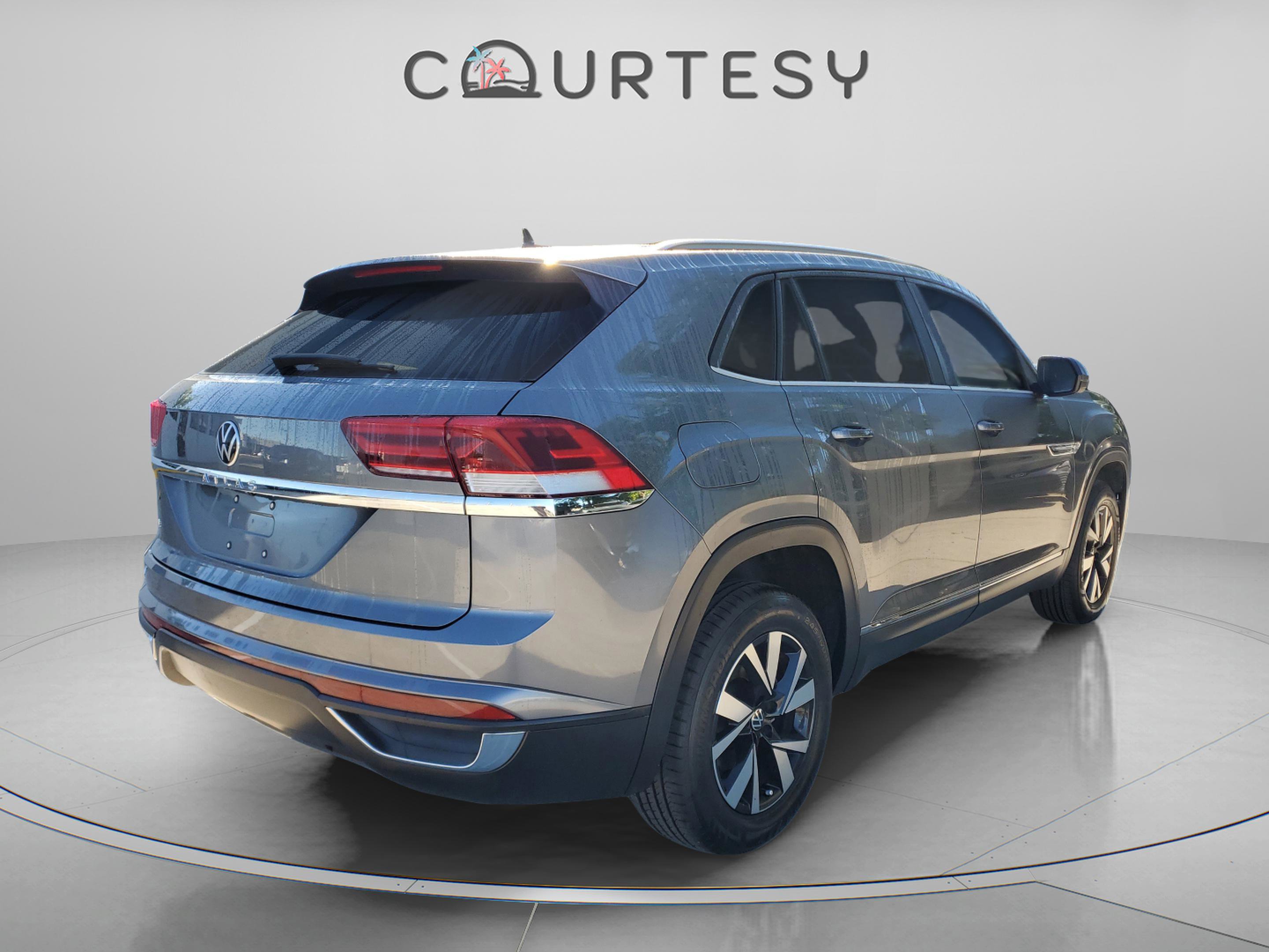 Used 2019 Volkswagen Atlas SEL image 3