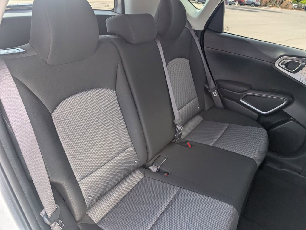 Used 2025 Kia Soul LX FWD image 13
