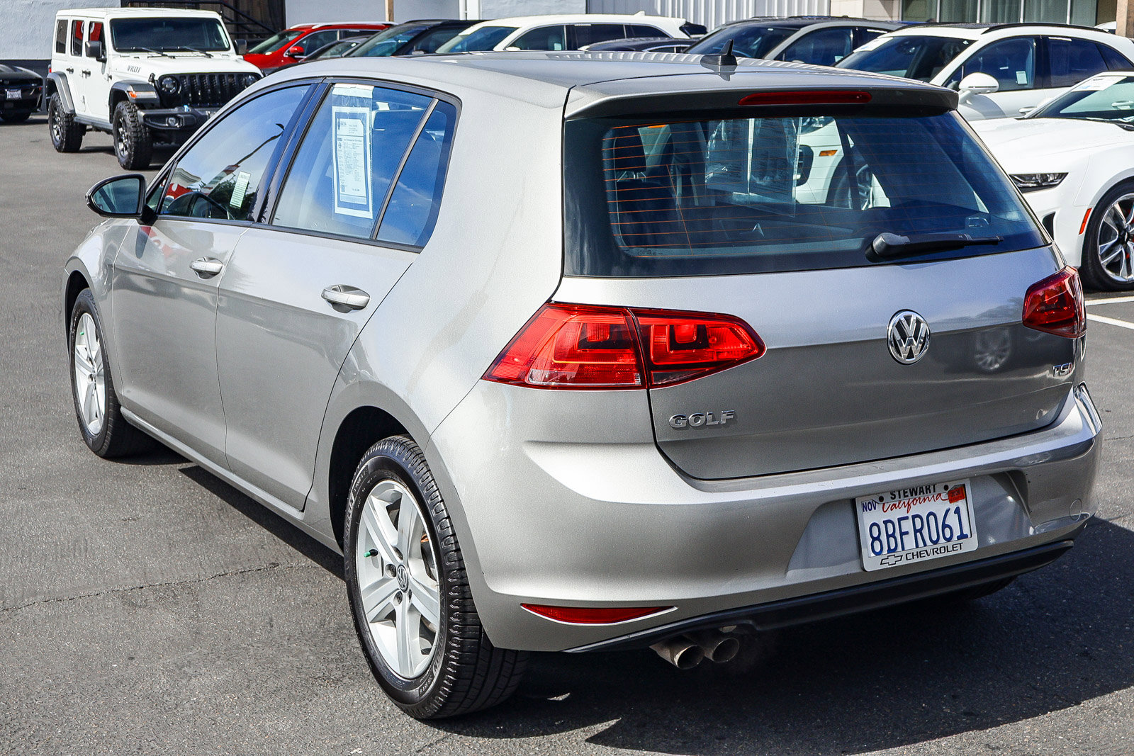 Used 2017 Volkswagen Golf S image 24