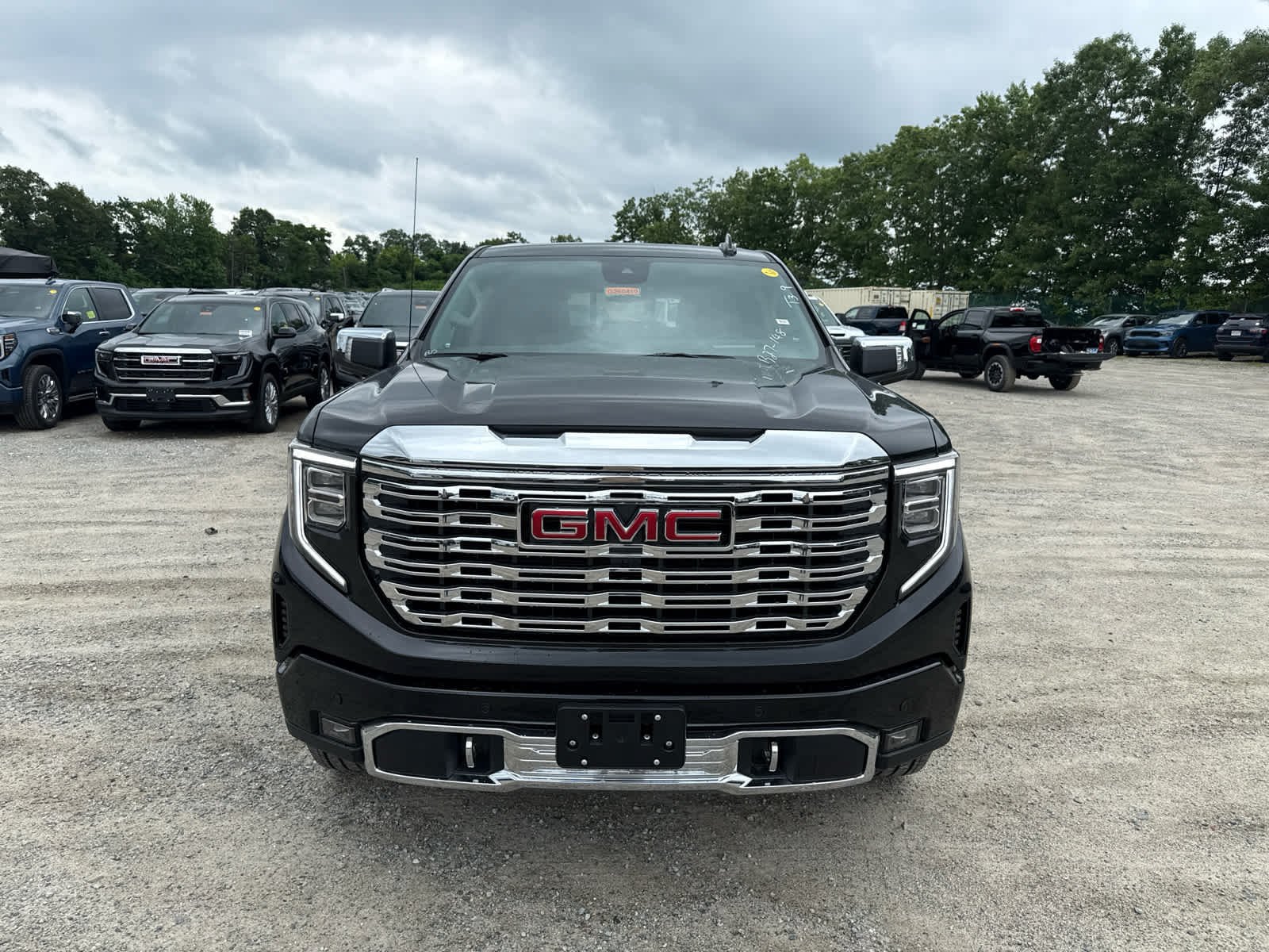 New 2026 GMC Sierra 1500 Denali w/ Denali Reserve Package AWD/4WD image 8