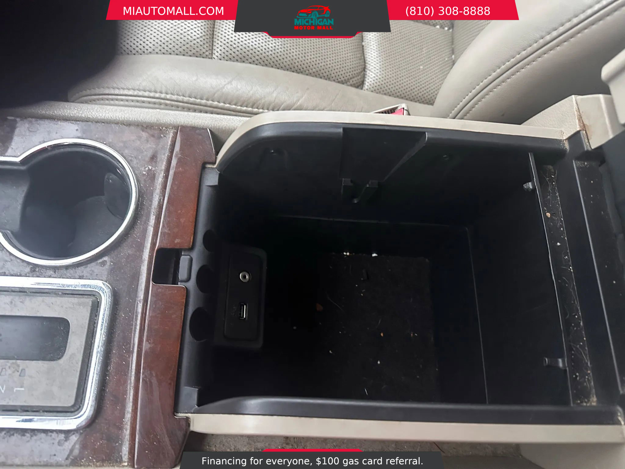 Used 2012 Lincoln Navigator 4WD image 19