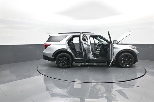 Used 2022 Ford Explorer ST-Line w/ Class IV Trailer Tow Package image 40