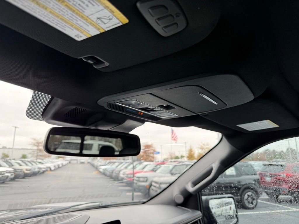 Certified 2022 Ford F150 Lightning Lariat w/ Equipment Group 511A High image 21