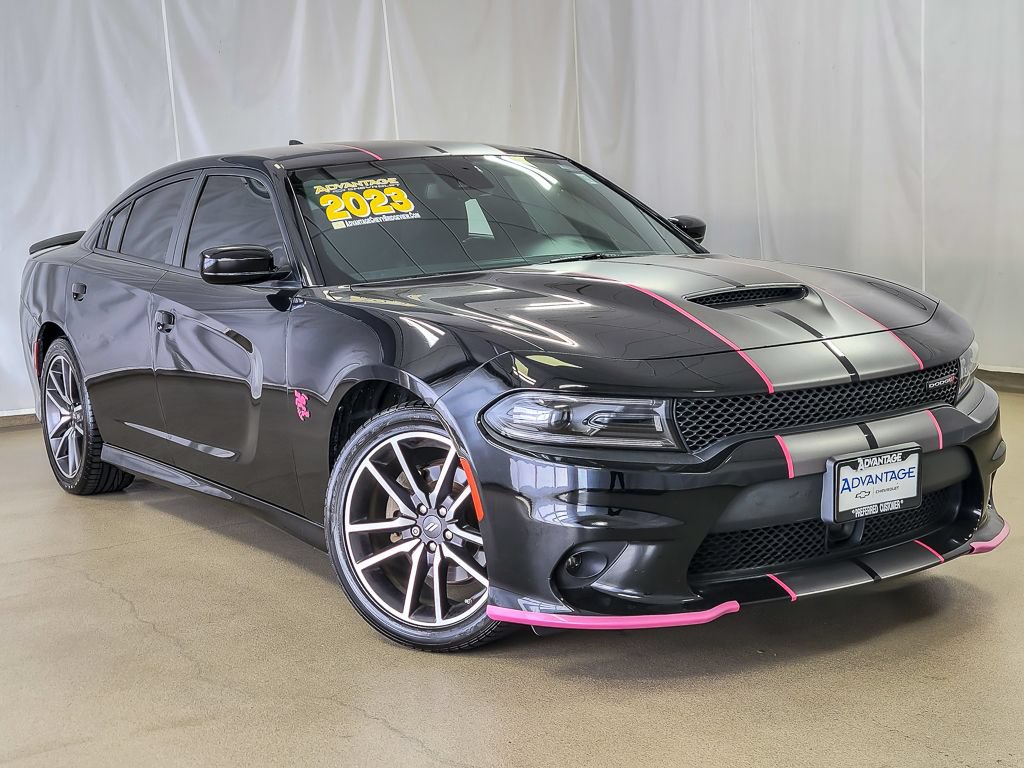 Used 2023 Dodge Charger R/T w/ Plus Group RWD image 2