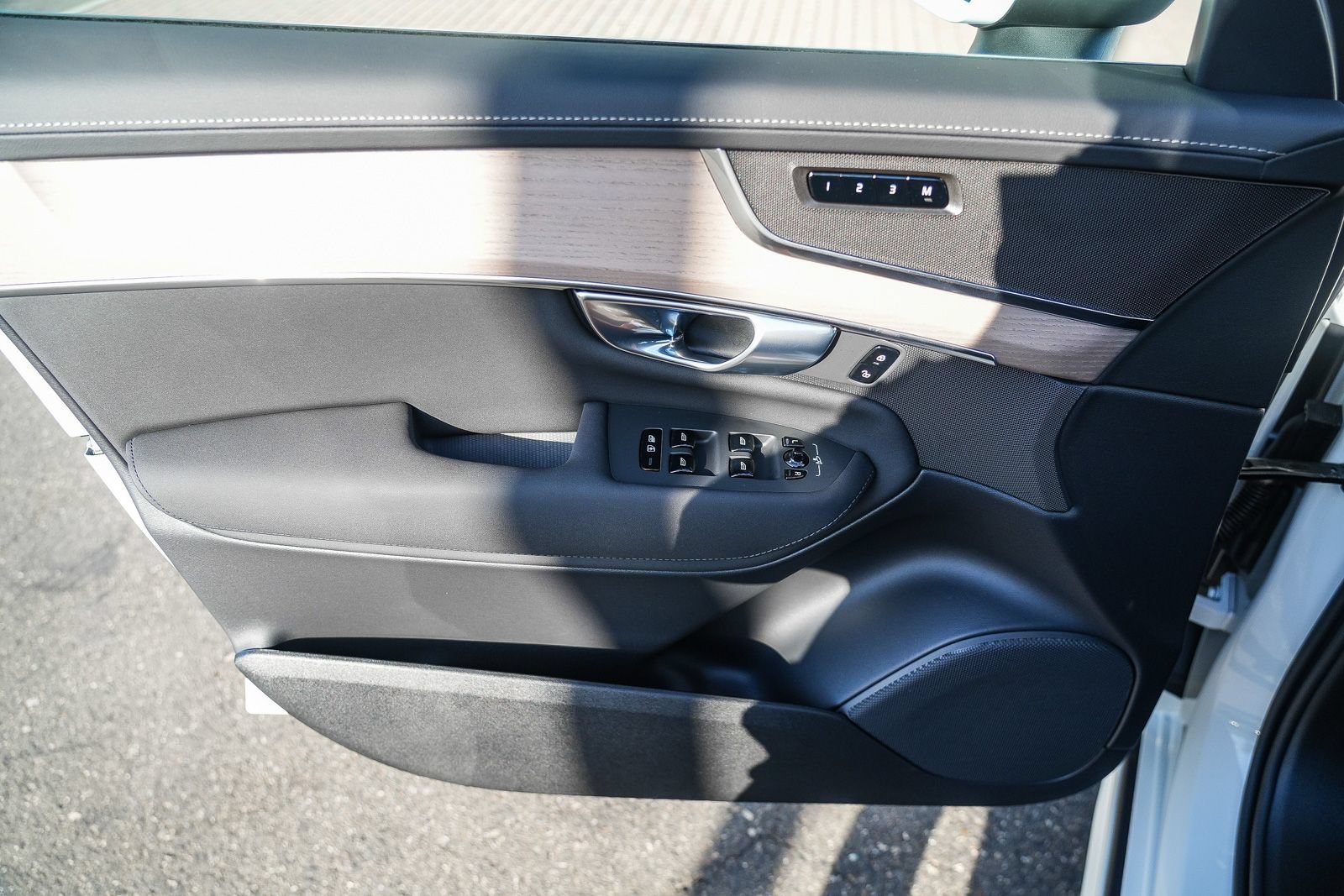 Certified 2026 Volvo XC90 B6 Core AWD/4WD image 22