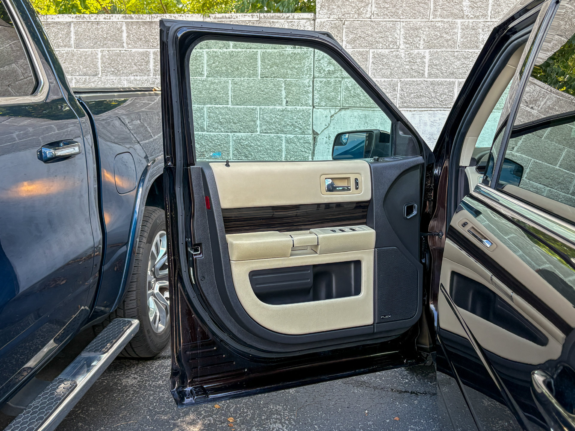 Used 2013 Ford Flex SEL FWD image 11