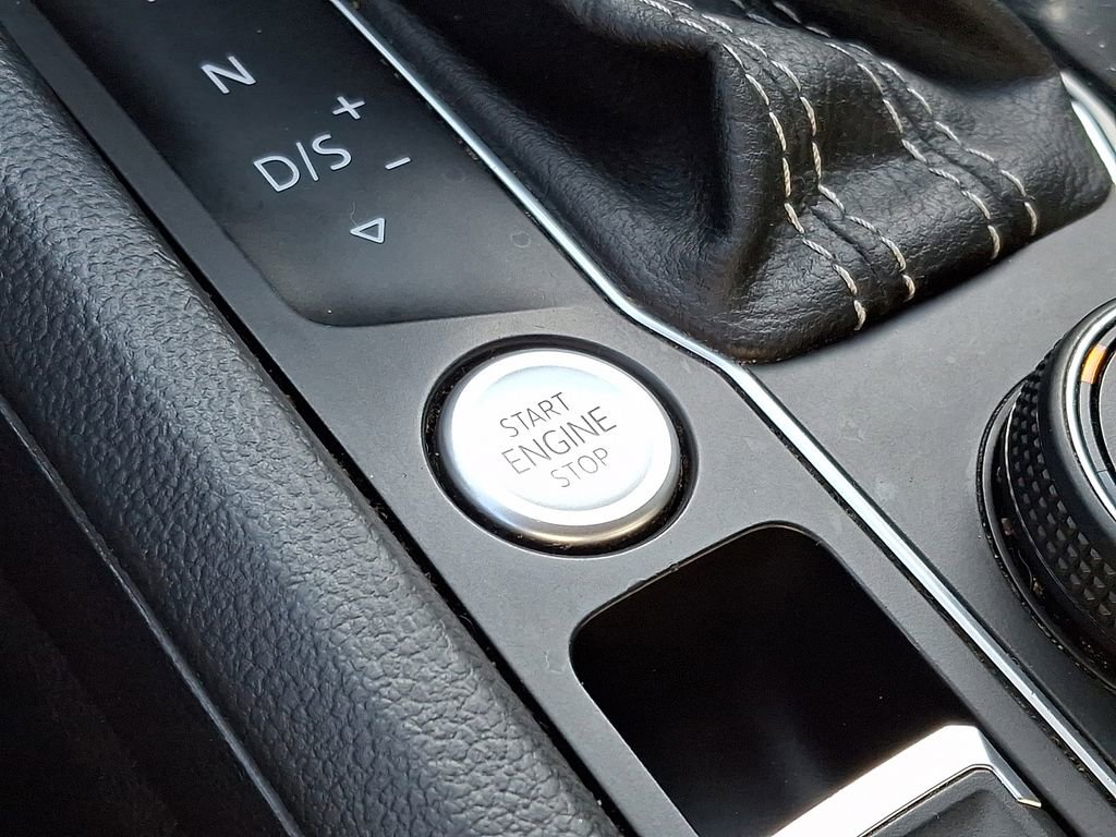 Used 2023 Volkswagen Atlas SE image 23