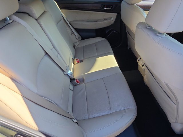 Used 2018 Subaru Outback 2.5i Limited AWD/4WD image 17