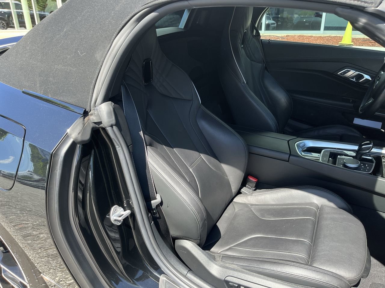 Used 2020 BMW Z4 M40i w/ Premium Package image 30
