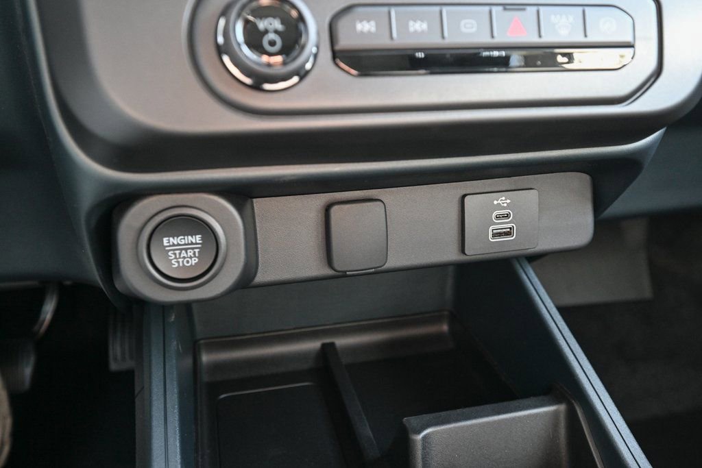 New 2025 Ford Maverick XLT w/ Black Appearance Package image 29