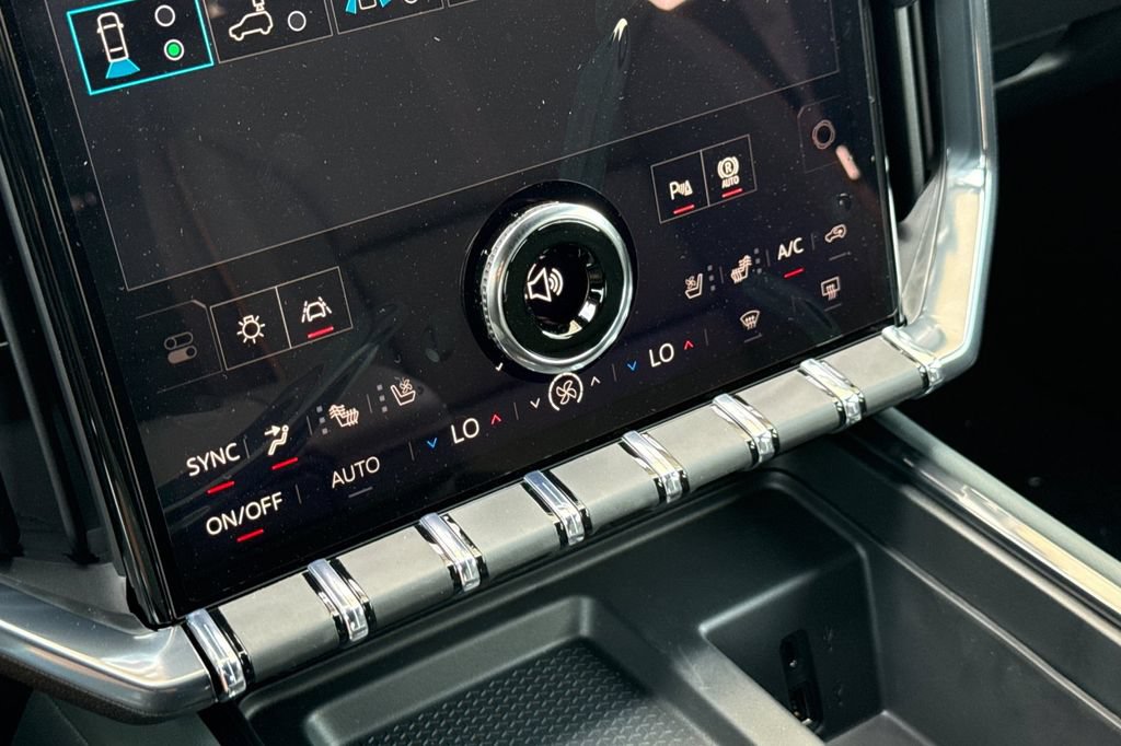 New 2027 GMC Acadia AT4 w/ Luxury Package AWD/4WD image 23