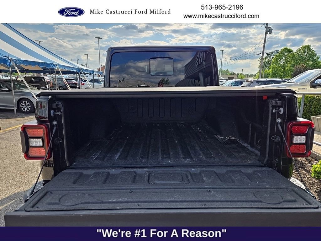 Used 2020 Jeep Gladiator Overland w/ Popular Equipment Package AWD/4WD image 7