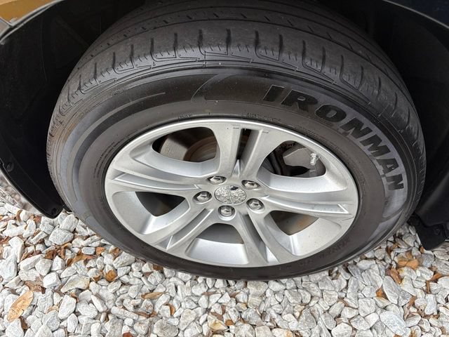 Used 2022 Dodge Charger SXT RWD image 3