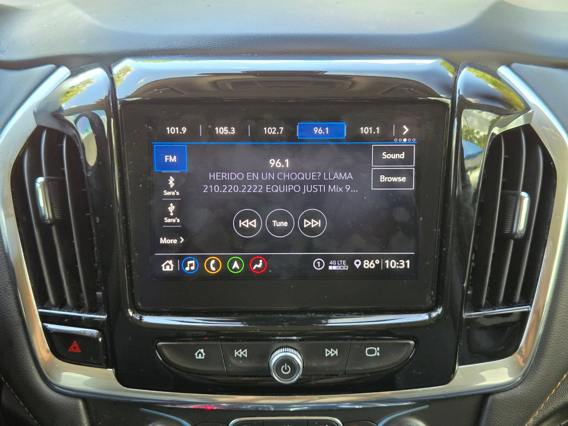 Used 2020 Chevrolet Traverse RS FWD image 14