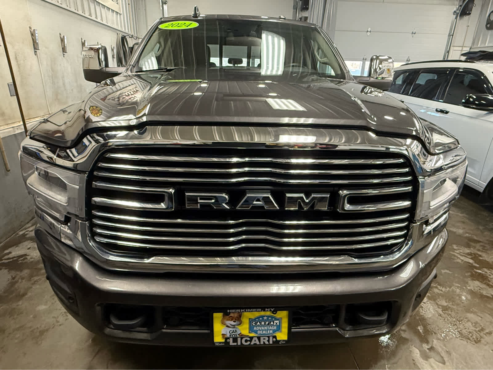 Used 2024 RAM 2500 Laramie image 2