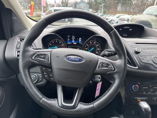 Used 2017 Ford Escape SE w/ SE Sport Appearance Package image 22
