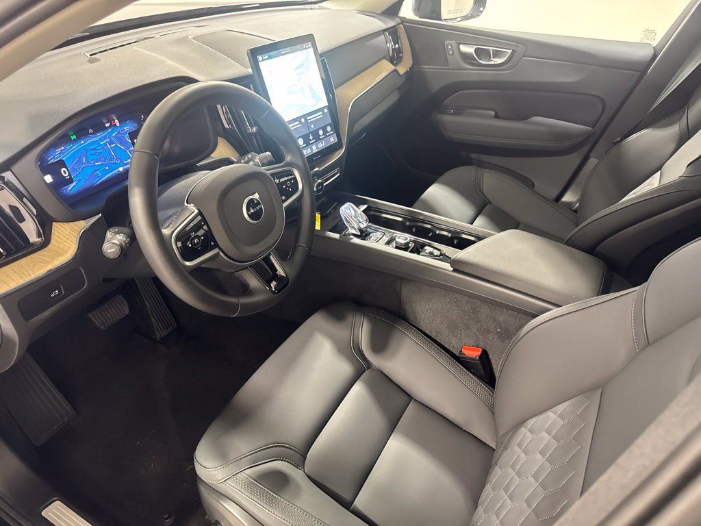 Certified 2026 Volvo XC60 B5 Plus AWD/4WD image 18