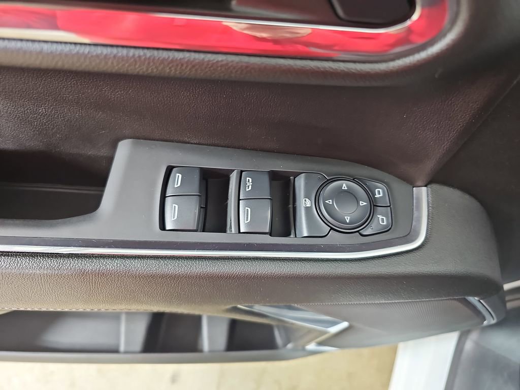 Certified 2024 Chevrolet Silverado 1500 LT image 33